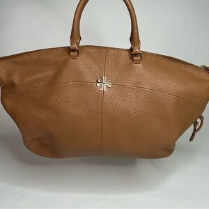 Tory Burch Bag. Oversized. Tan. Great Condition.